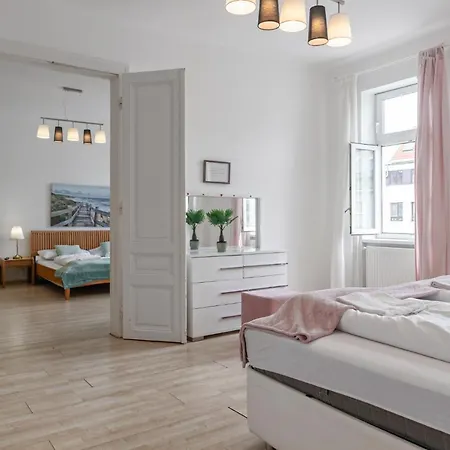 Stylish 2Br Apartment Near Matzleinsdorfer Platz Wien Exterior foto